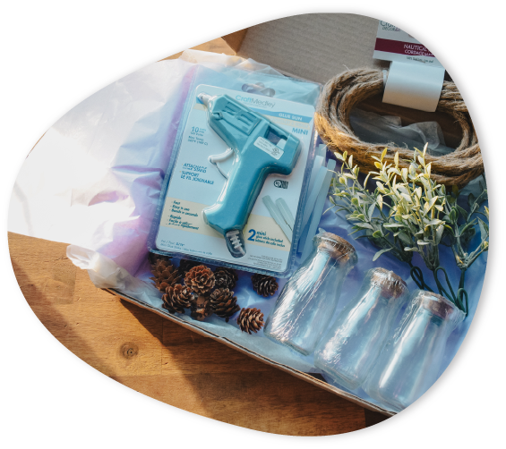 Tweens craft subscription box contents